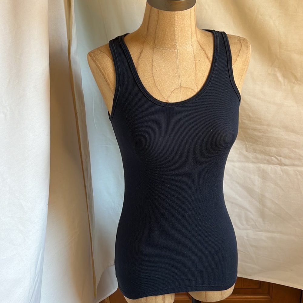 2 Kirra Tank tops size small black/gray